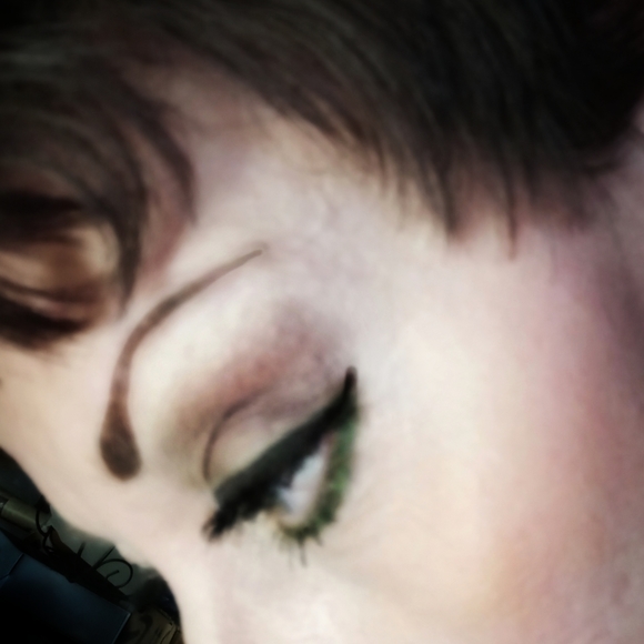 Meet your Posher, Donna - Picture 2 of 2